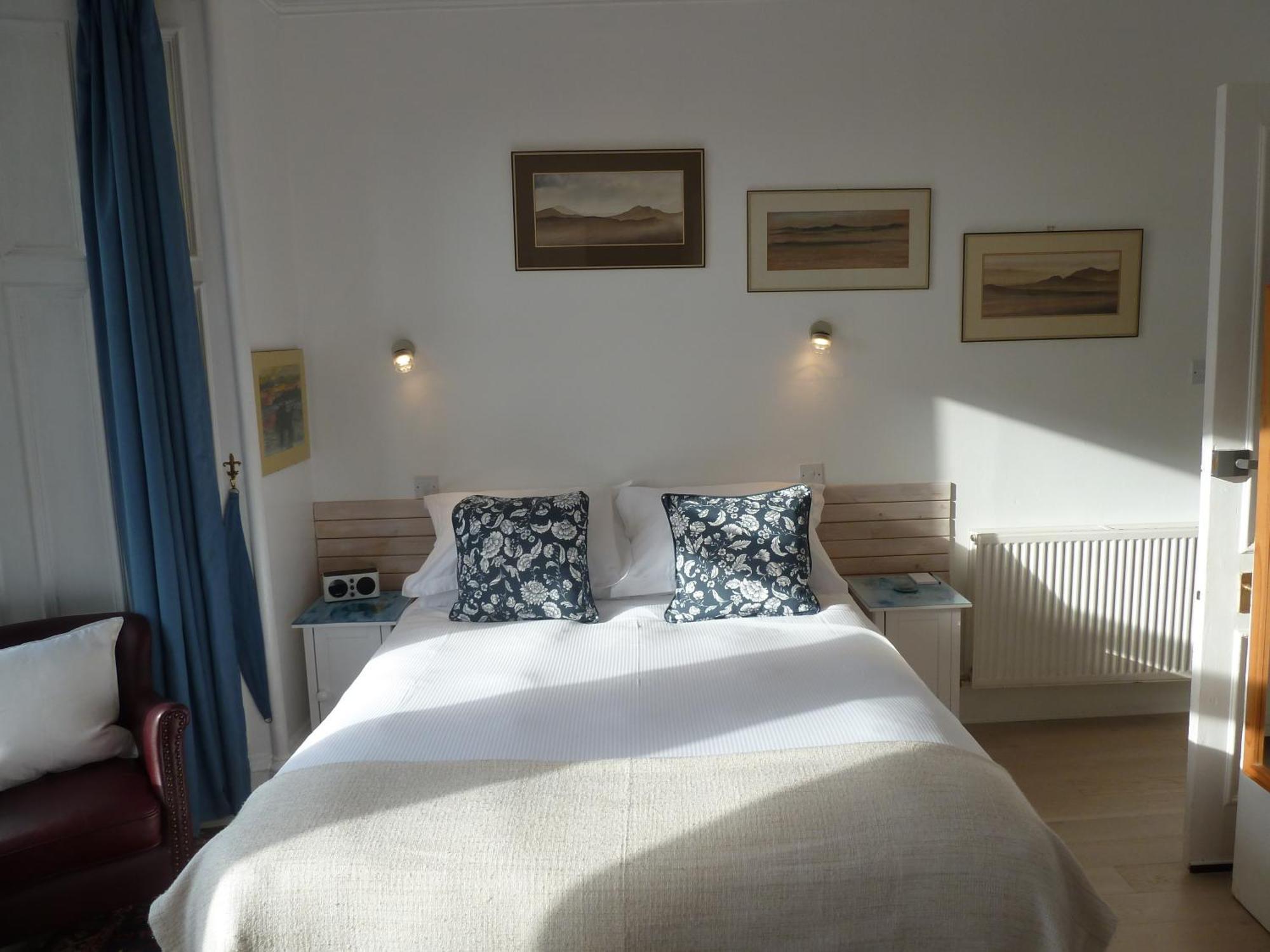 Failte Bed & Breakfast Оубън Екстериор снимка