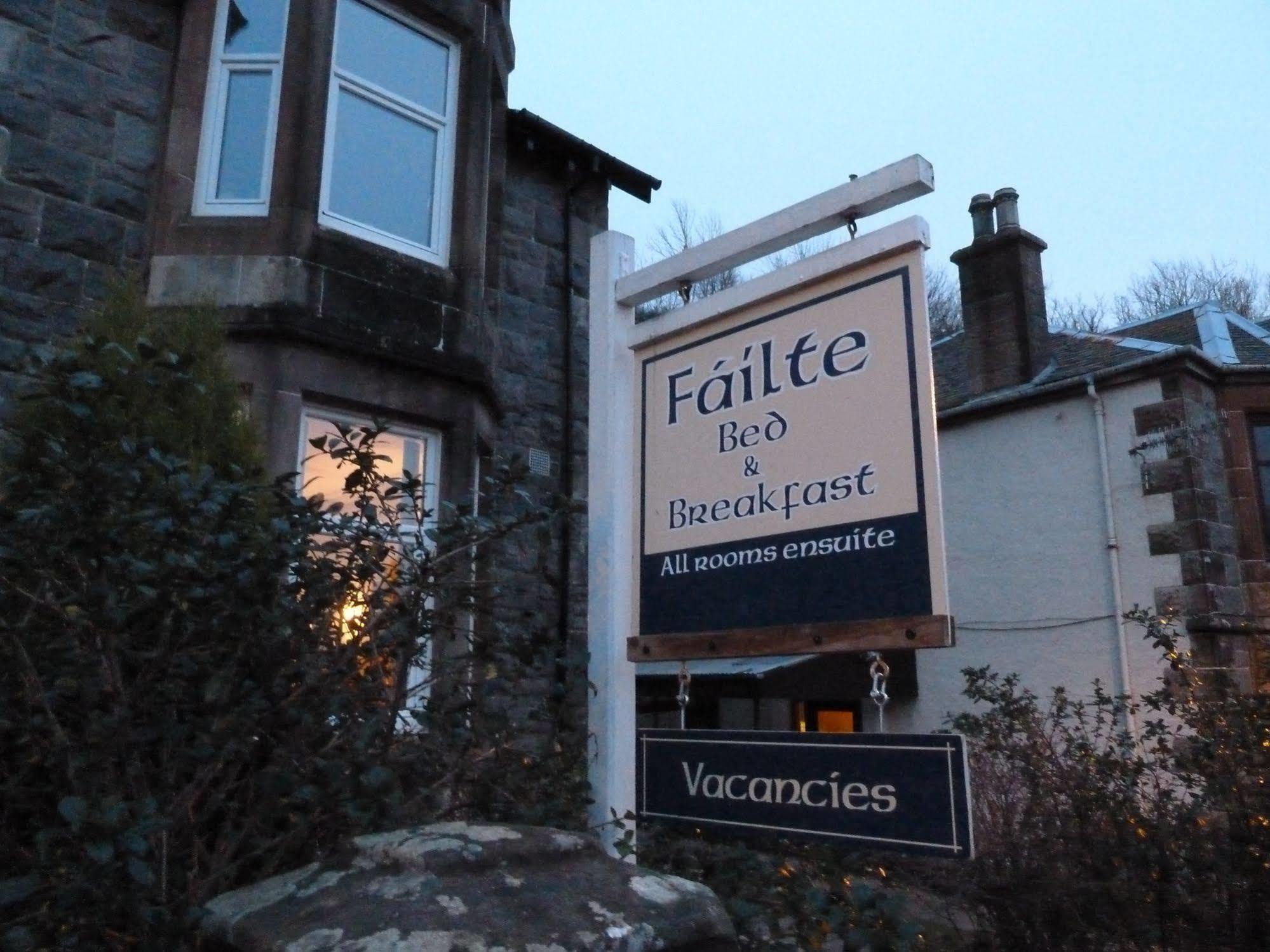 Failte Bed & Breakfast Оубън Екстериор снимка